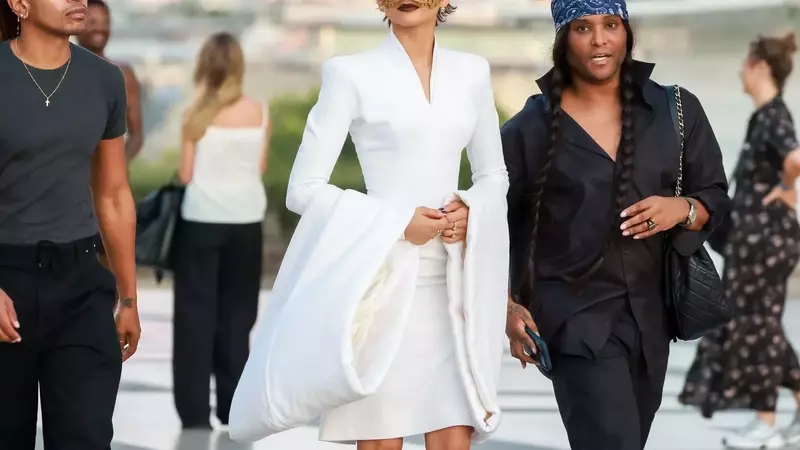Zendaya's Unparalleled Red Carpet Fashion: A Deep Dive into Her Stylist's Masterful Strategy