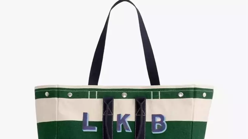 Summer's Must-Have Accessory: Striped Tote Bags for Every Style