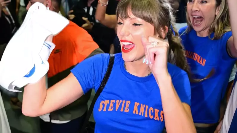 The Rise of Personalized Sports Fan Fashion