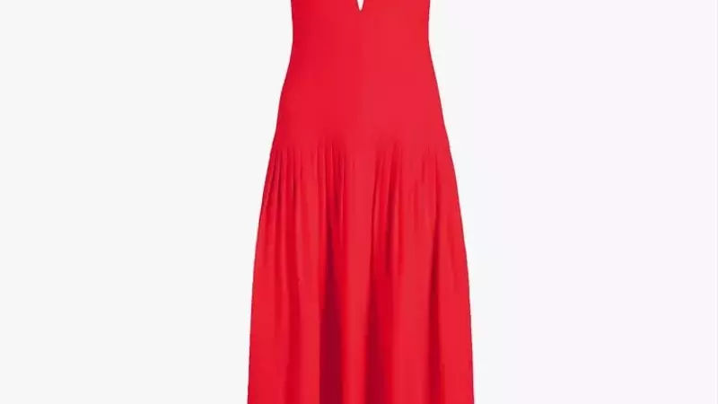 Perfect Beach Wedding Guest Attire:  Stylish Dresses for Coastal Celebrations