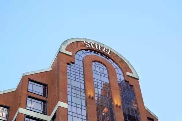 Stifel Financial: AI Cash Fears Create Buying Opportunity