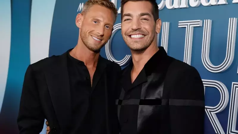 Matt Rogers Comments on His Recent Breakup with Fraser Olender