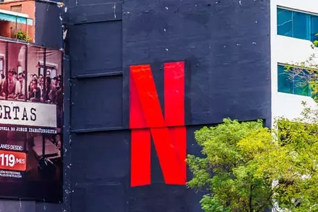 Netflix: Navigating Growth Amidst Shifting Tides