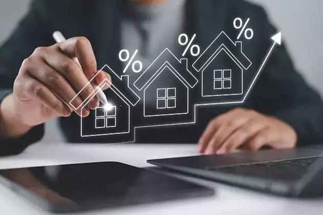 Mortgage Rates Reach One-Year High, Stirring Housing Market Concerns