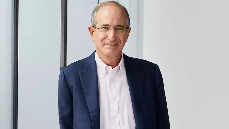 Comcast's Stellar Second Quarter: World Cup and Peacock's Profitability Drive Growth