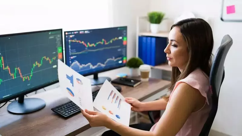Vanguard vs. State Street: A Deep Dive into Small-Cap Value ETFs