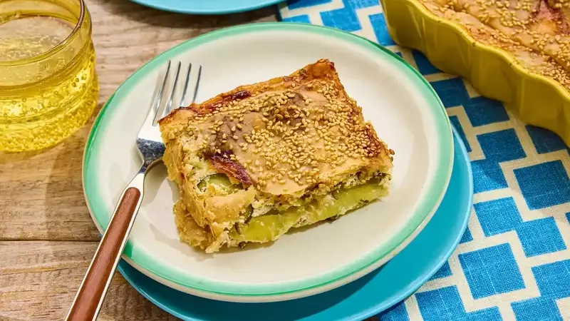 Top 10 Reader-Favorite Recipes: From Cheesy Lasagna Beans to Refreshing Summer Salads
