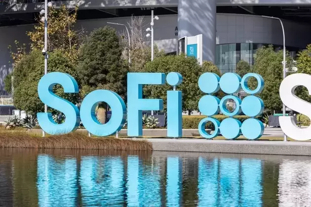 SoFi's Q2 Outlook: Navigating Diversification Amidst Economic Headwinds