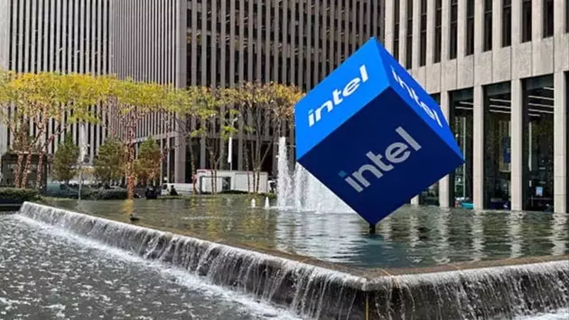 Intel's Investment Potential: A Reiterated 'Buy' Rating Amidst Price Target Adjustment