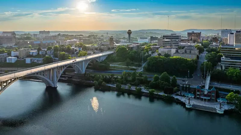Retire in Small Cities: Balancing Affordability and Lifestyle