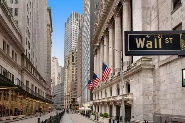 Lazard's Mixed Financial Performance: Asset Management Thrives While Advisory Faces Headwinds