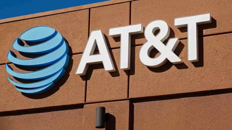 AT&T CEO John Stankey on Competition from Satellite Internet Providers