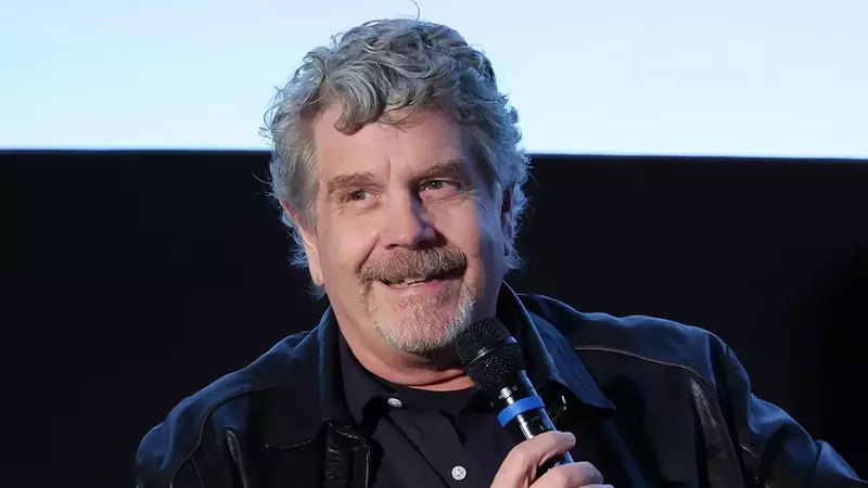 John Wells Extends Partnership with Warner Bros. Television