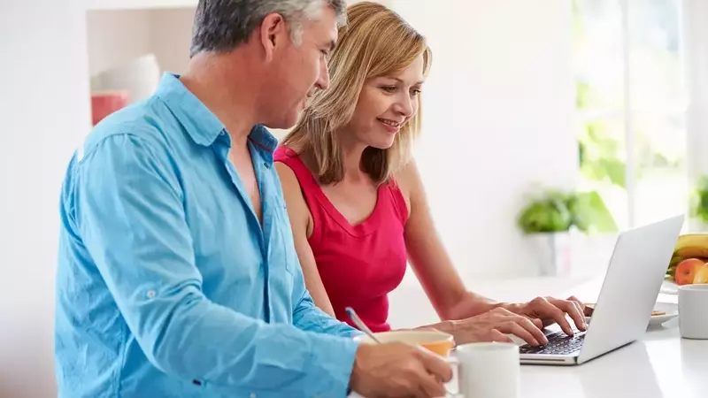 Understanding the Lifecycle of 401(k) Balances Through Different Age Groups