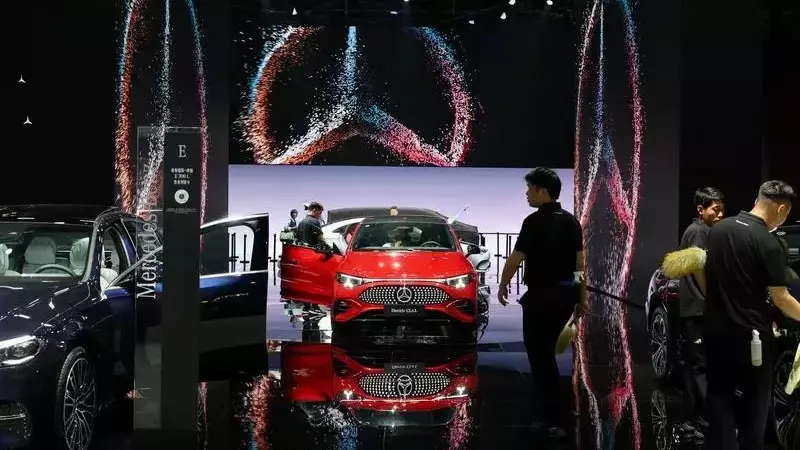 Mercedes-Benz Shares Rally on Solid Q2 Performance Amidst China Challenges