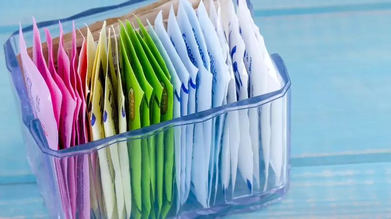 Dolcificanti artificiali: impatto su metabolismo e microbiota intestinale
