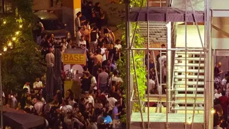 Milano: BASE offre un rifugio climatico e culturale per agosto