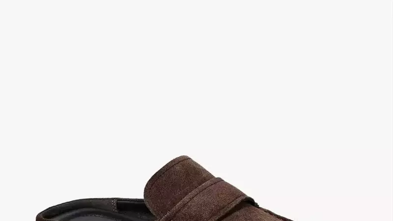 Summer Loafers: The Versatile Footwear for Any Occasion
