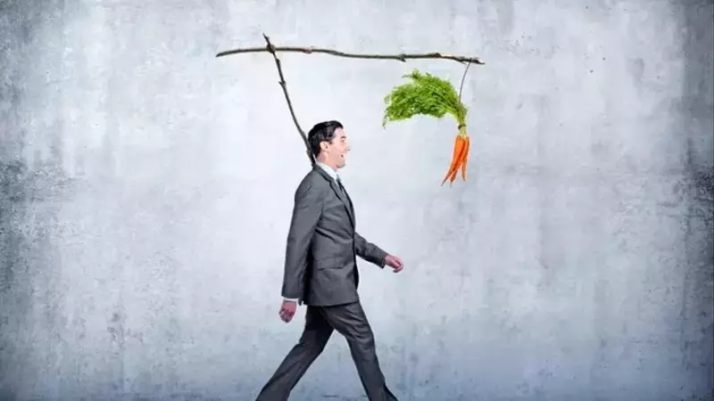 PIMCO Dynamic Income Fund: From Sell to Hold