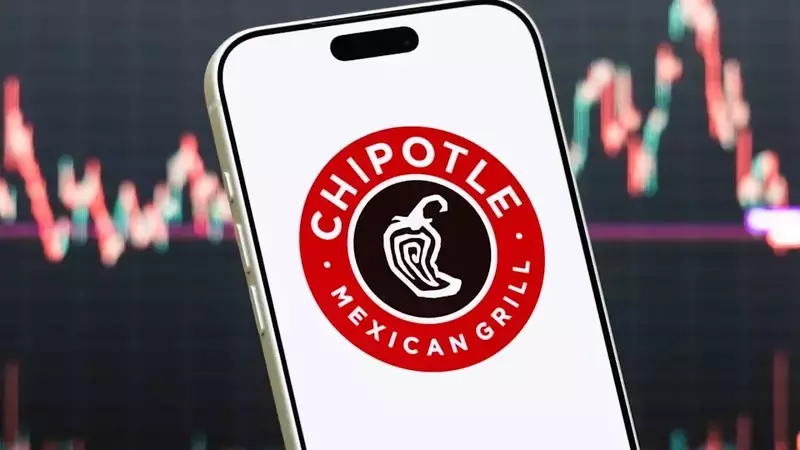 Chipotle Exceeds Q2 Expectations, Boosts Full-Year Sales Outlook