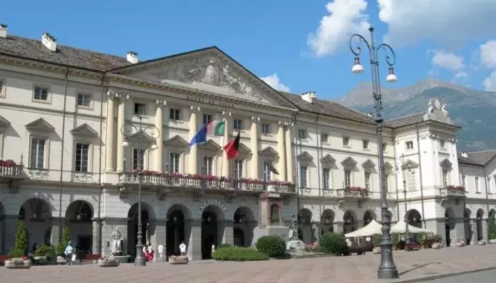 Aosta Introduce Orario di Lavoro "Anti-Caldo" per Impiegati Comunali