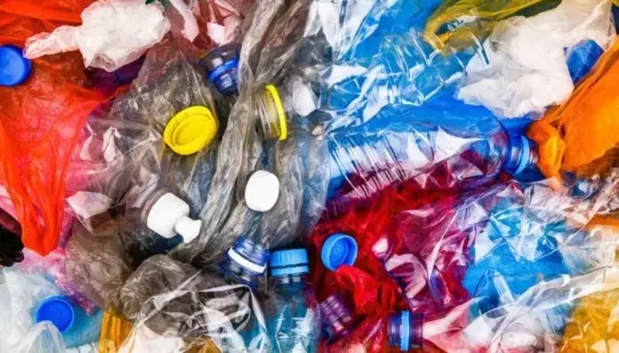 Riciclo della plastica in crisi: Unirima chiede interventi urgenti