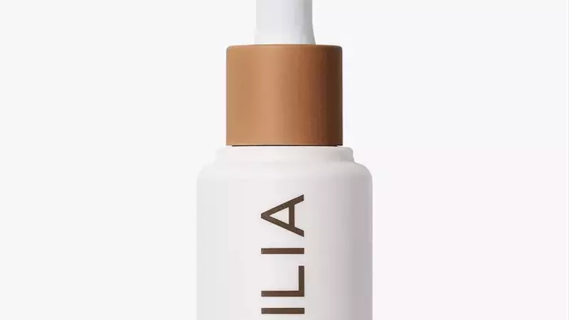 Ilia's Super Serum Skin Tint: A Review of the Cult-Favorite Product