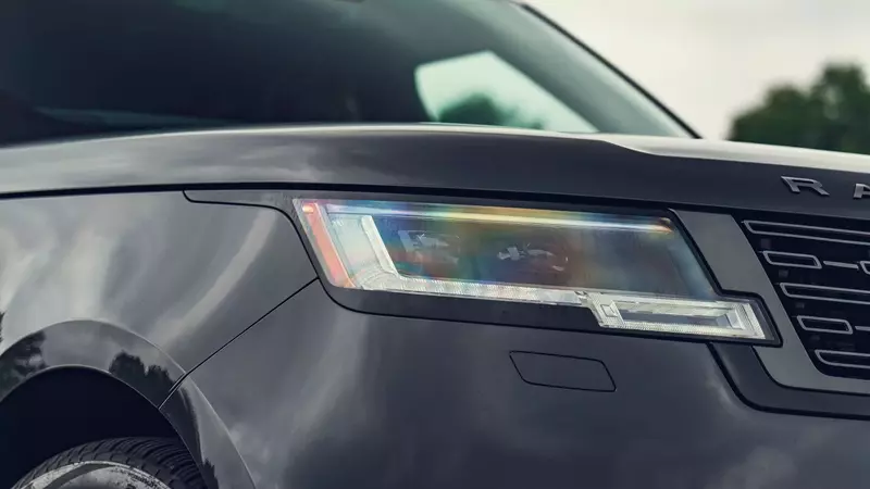 2026 Land Rover Range Rover: A Detailed Overview of Luxury SUV Capabilities