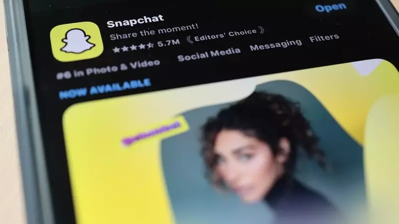 Snapchat's New Policy: Authenticity Over AI-Generated Content
