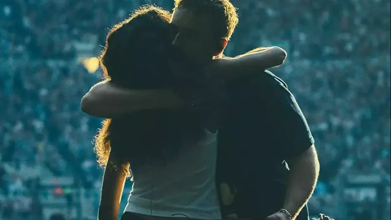 Sam Fender and Olivia Dean's Collaboration Shatters UK Chart Records