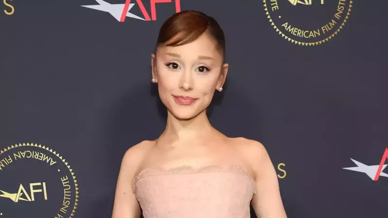Ariana Grande's Withdrawal from 'Sunday in the Park' Surprises Production Team