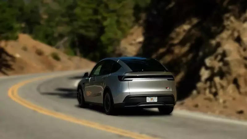2027 Tesla Model Y L Premium: An Expanded Electric SUV with Enhanced Features