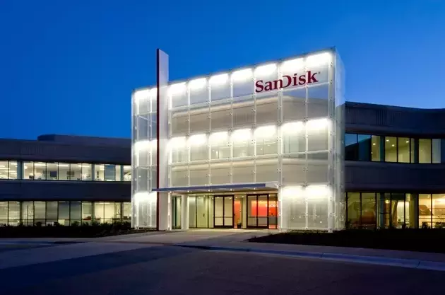SanDisk's Soaring Trajectory: Price Target Boosted Amidst Strong NAND Demand