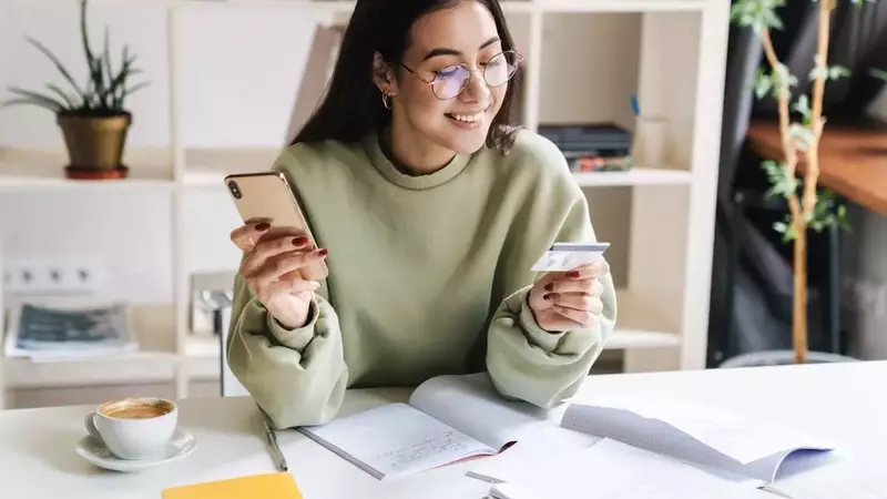 Smart Shopping Starts with Smarter Financial Decisions