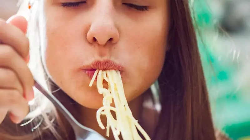 Obesità infantile: svelata la verità oltre i "colpevoli" alimentari