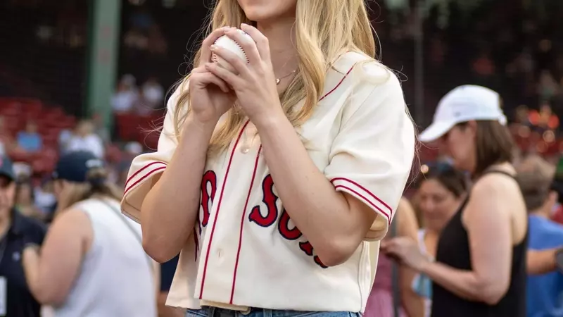 Score a Style Home Run: Your Guide to Chic Baseball Game Outfits