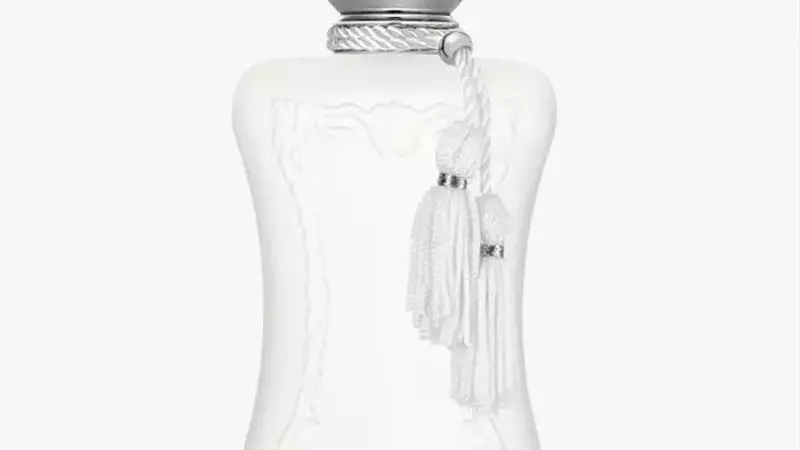 A Curated Guide to the Finest Fragrances for Women