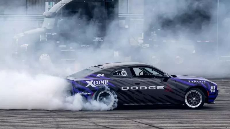 Dodge Unveils High-Performance Manual Chargers for Drifting