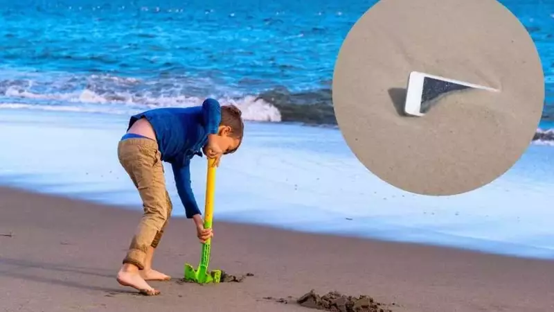 Cosa fare se trovi un oggetto sulla spiaggia? Le normative italiane e le tue responsabilità