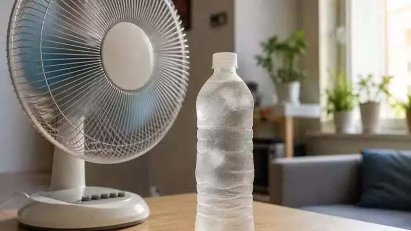 Il Mito della Bottiglia Ghiacciata: Funziona Davvero per Raffreddare la Casa?