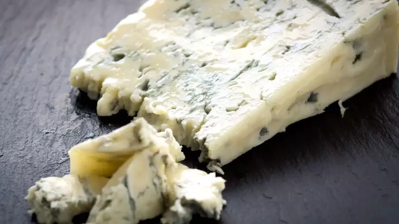 Avvisi di richiamo prodotti alimentari: Gorgonzola, salame, succo, pesce, cozze e peperoncino sotto esame