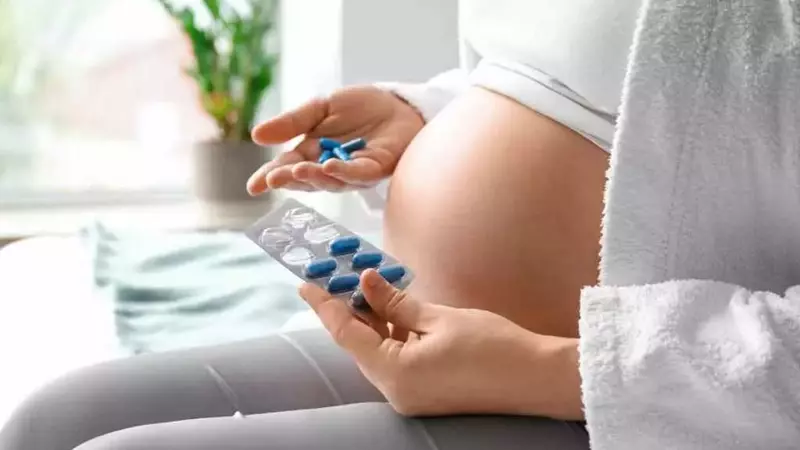 Integratori in Gravidanza: Solo Due Su Diciannove Superano un Test Cruciale. Attenzione ai Dosaggi di Vitamine e Minerali