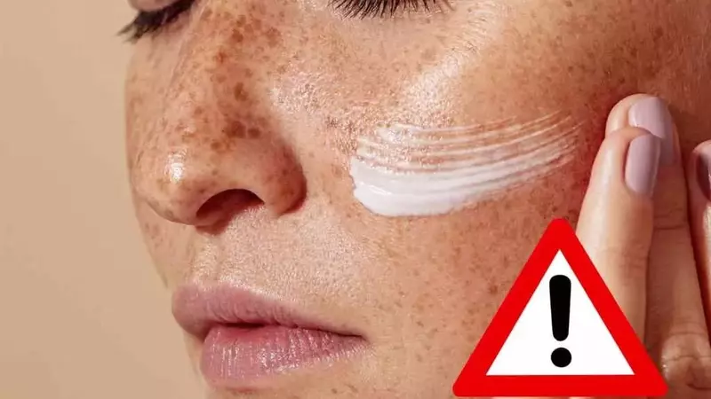 Mercurio nei cosmetici sbiancanti: prodotti vietati ancora in commercio online