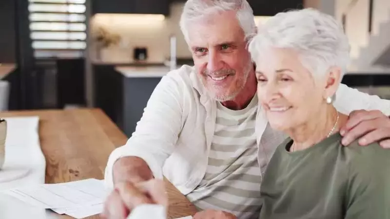Aumento dell'età pensionabile: le nuove proiezioni per l'Italia