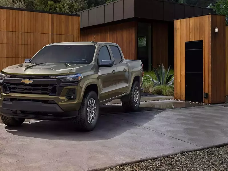 Midsize Truck Showdown: Ranger, Colorado, and Canyon Value Comparison